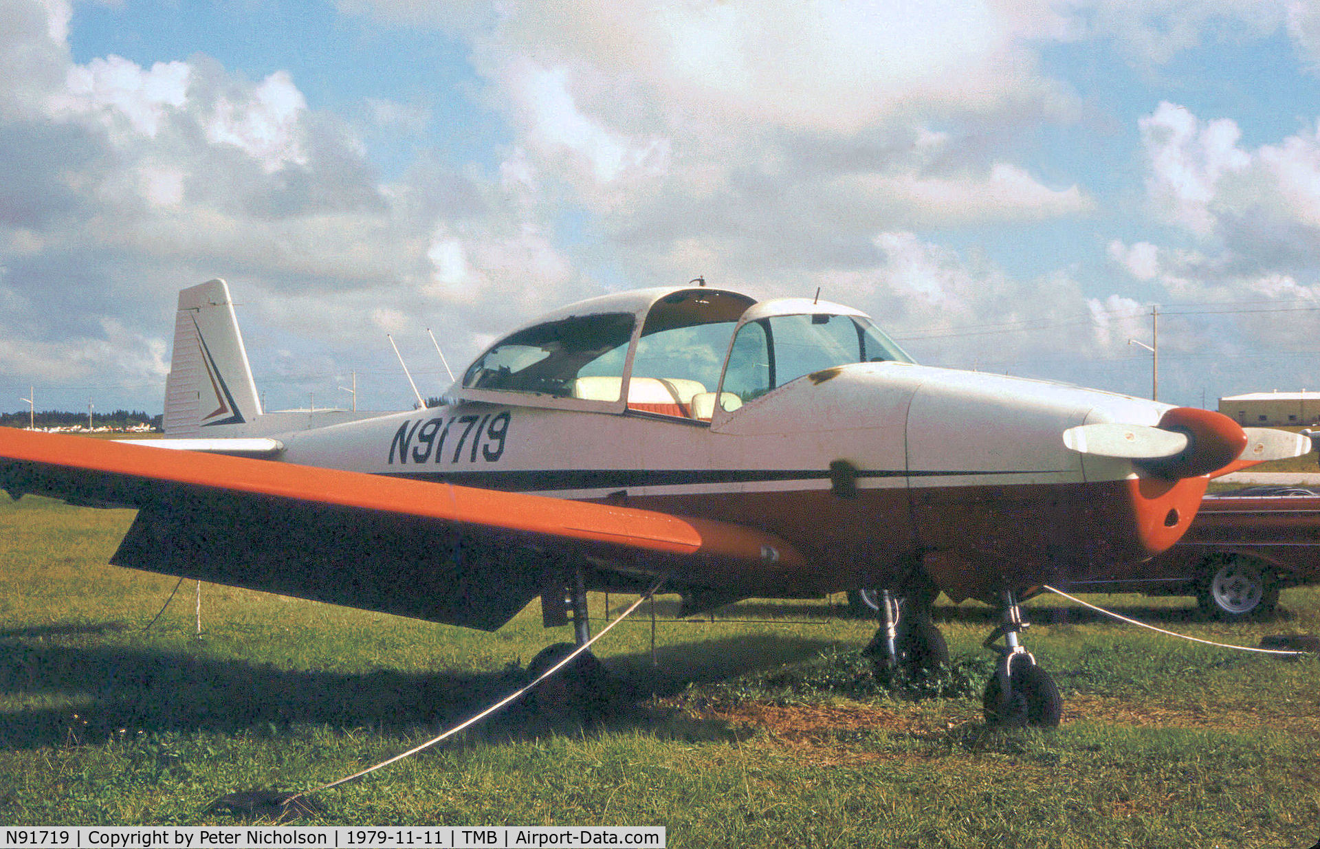 N91719, 1946 North American Navion (NA-145) C/N NAV-4-453, North American Navion as seen at New Tamiami in November 1979.