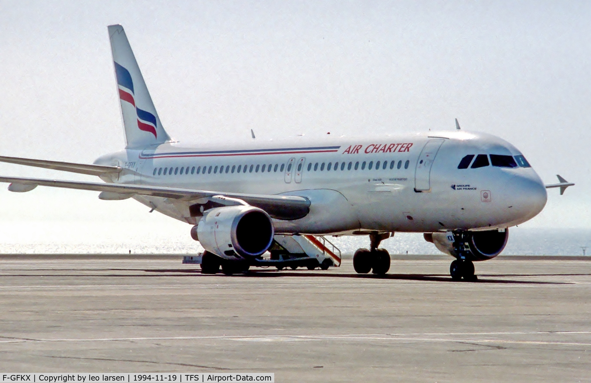 F-GFKX, 1991 Airbus A320-211 C/N 0228, Tenerife TFS 19.11.94 in Air Charter c/s.
