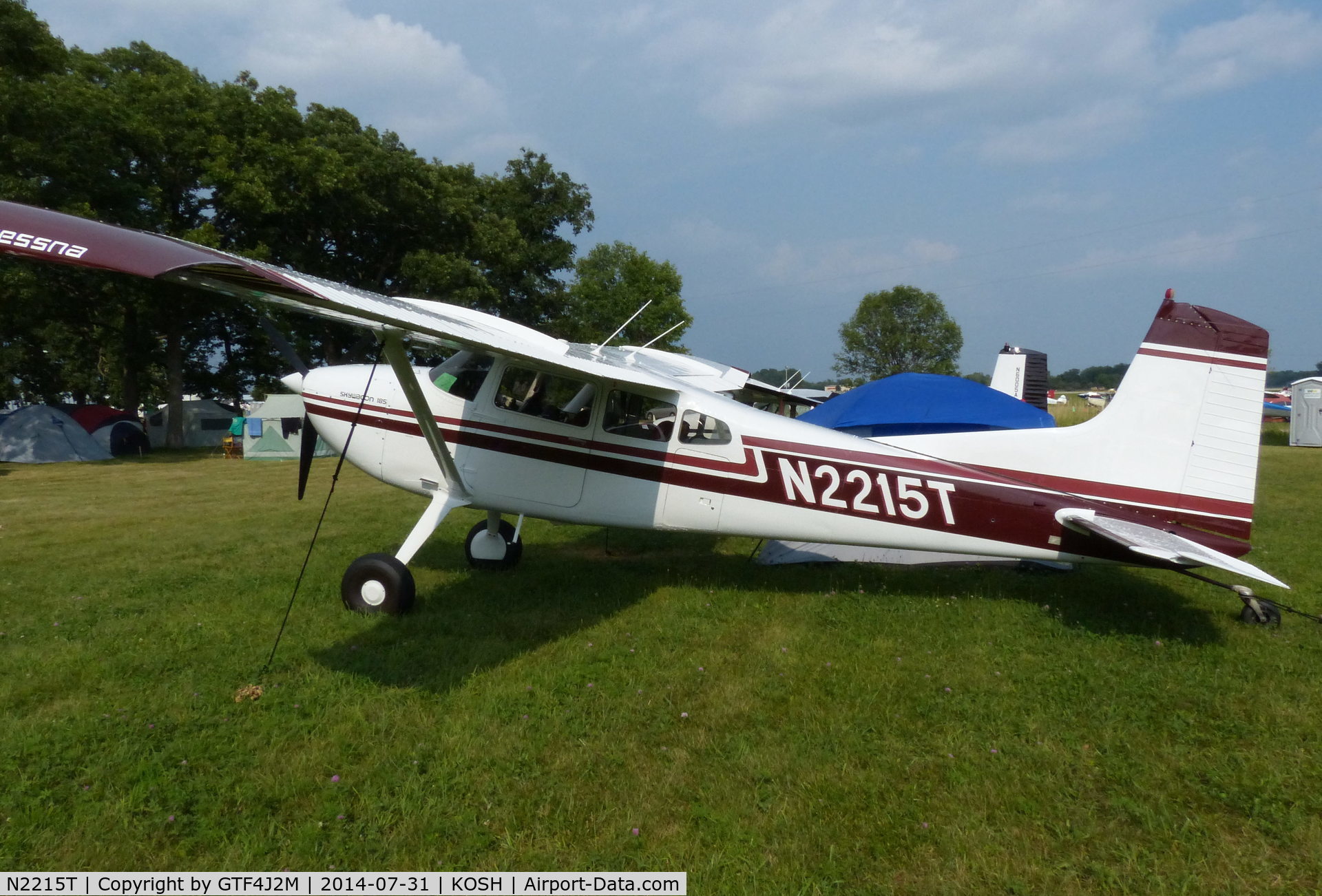 N2215T, 1968 Cessna A185E Skywagon 185 C/N 185-1367, N2215T  at Oshkosh 31.7.14