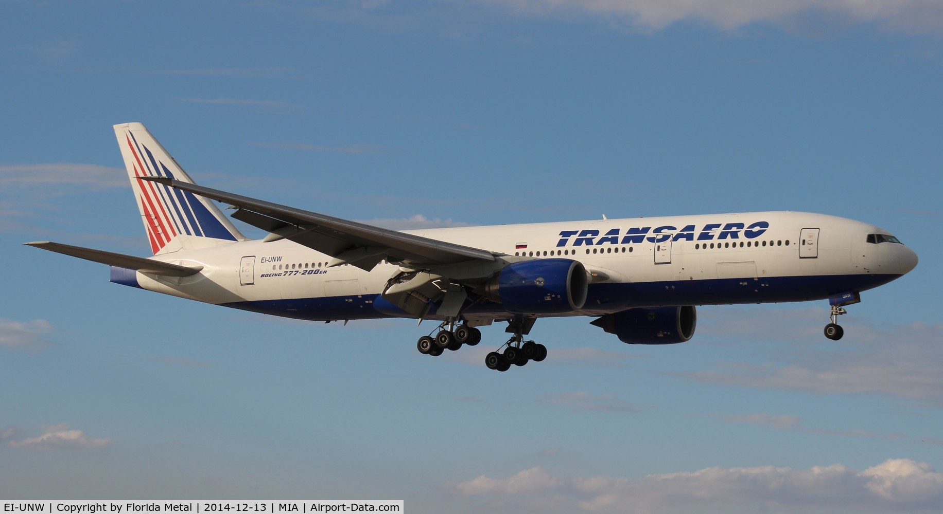 EI-UNW, 1999 Boeing 777-222 C/N 30214, Transaero 777