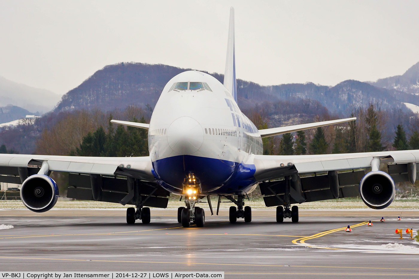 VP-BKJ, 1993 Boeing 747-444 C/N 26638, vp-bkj