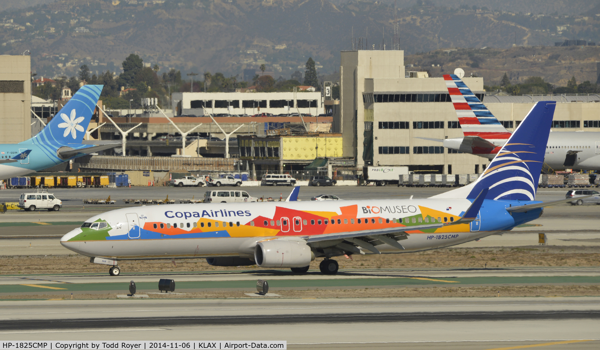 HP-1825CMP, 2012 Boeing 737-8V3 C/N 40780, Taxiing to gate at LAX