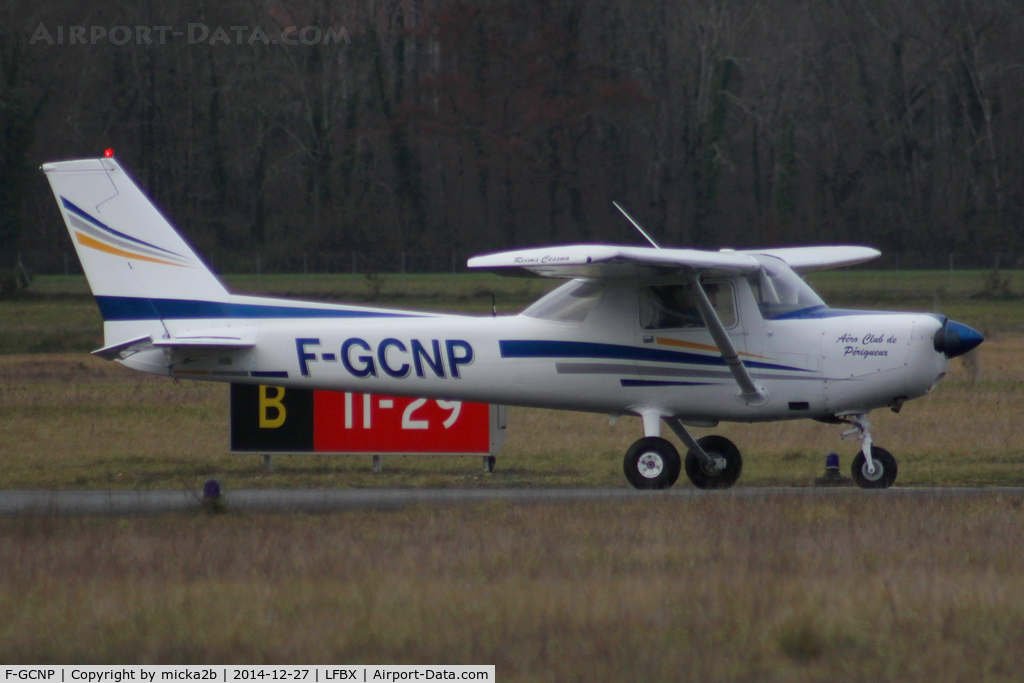 F-GCNP, Reims F152 C/N 1765, Taxiing