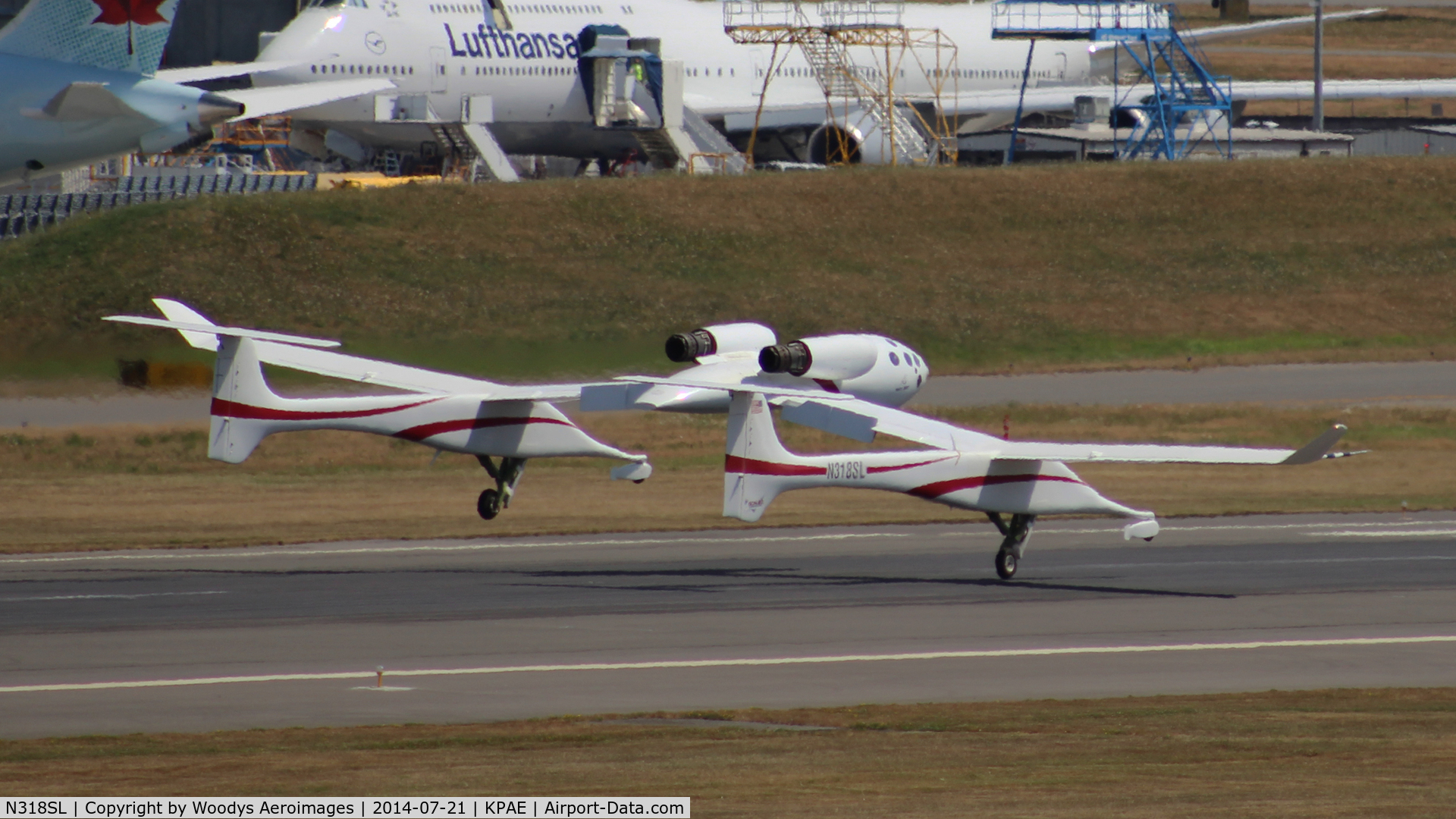 N318SL, 2002 Scaled Composites 318 C/N 001, Landing at KPAE after it's final flight