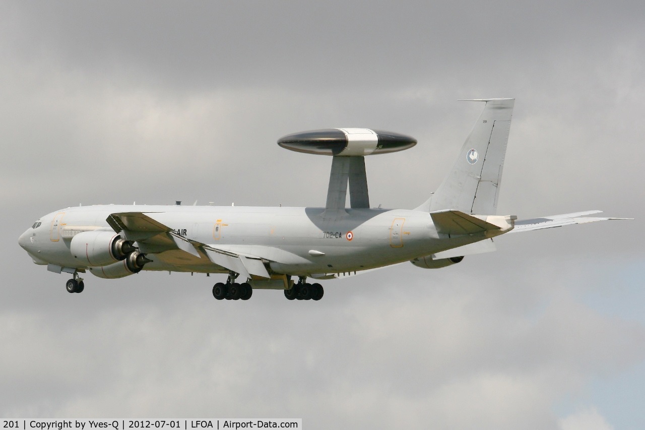 201, 1990 Boeing E-3F Sentry C/N 24115, French Air Force Boing E-3F SDCA, On final rwy 26, Avord Air Base 702 (LFOA) Open day 2012