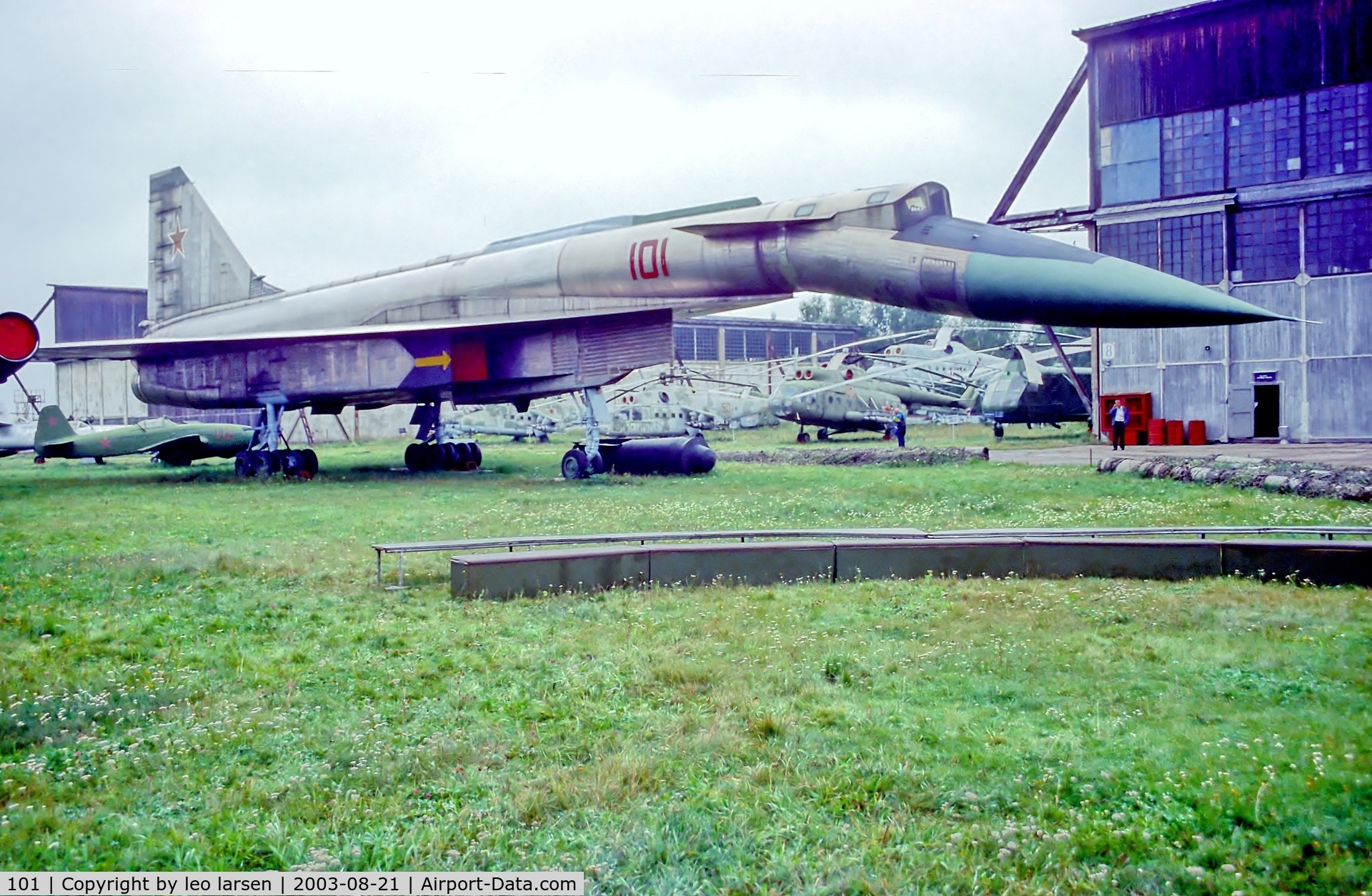 101, 1972 Sukhoi T-4 C/N 6903048, Monino Moscow 21.8.03