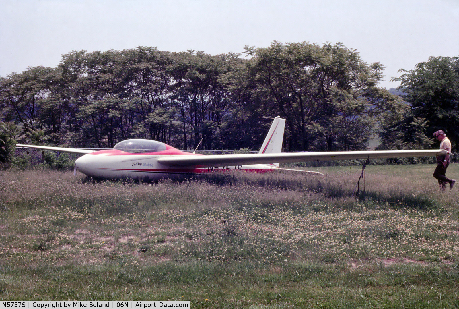 N5757S, 1968 Schweizer SGS 2-32 C/N 57, 1968 Schweizer SGS 2-32 N5757S CN 57 at Randall Field, Middletown, NY in the summer of 1973