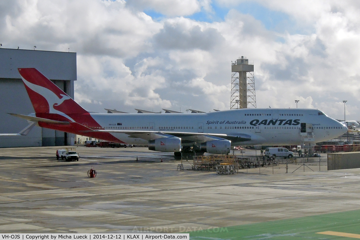 VH-OJS, 1999 Boeing 747-438 C/N 25564, At LAX