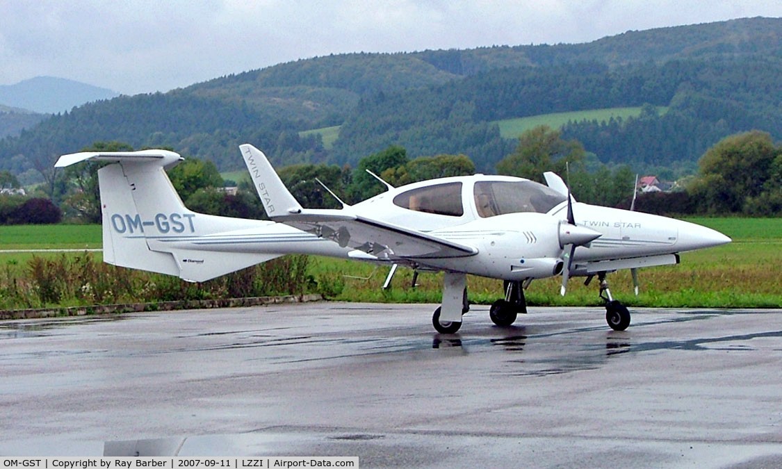 OM-GST, 2005 Diamond DA-42 Twin Star C/N 42.070, Diamond DA-42 Twin Star [42.070] Zilina~OM 11/09/2007