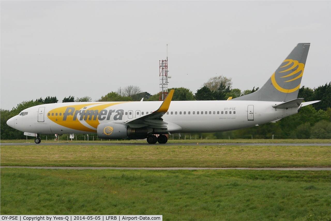 OY-PSE, 2000 Boeing 737-809 C/N 30664, Boeing 737-809, Take off rwy 25L, Brest-Bretagne Airport (LFRB-BES)