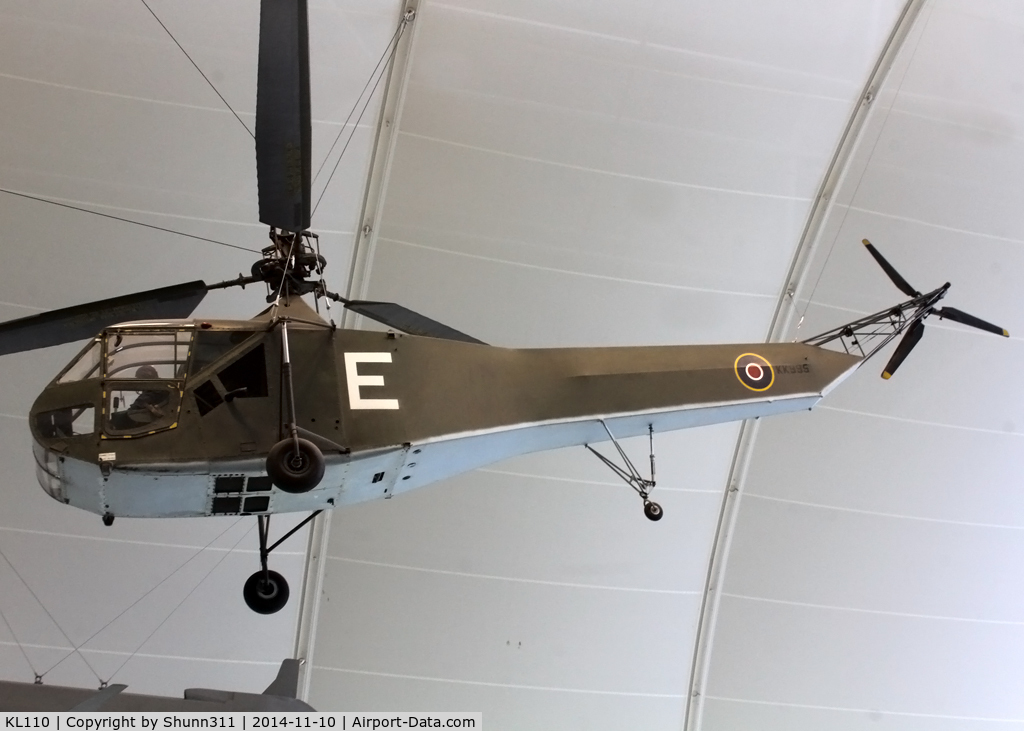 KL110, 1944 Sikorsky R-4B Hoverfly I C/N 140, Preserved inside London - RAF Hendon Museum