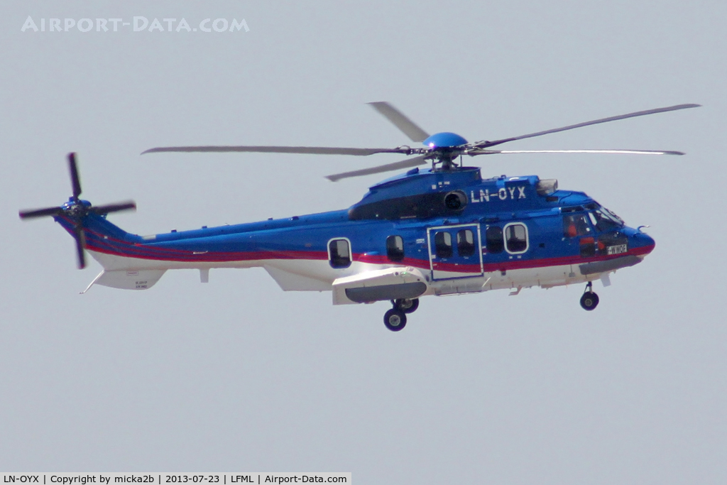 LN-OYX, 2013 Eurocopter EC-225LP Super Puma C/N 2865, In flight