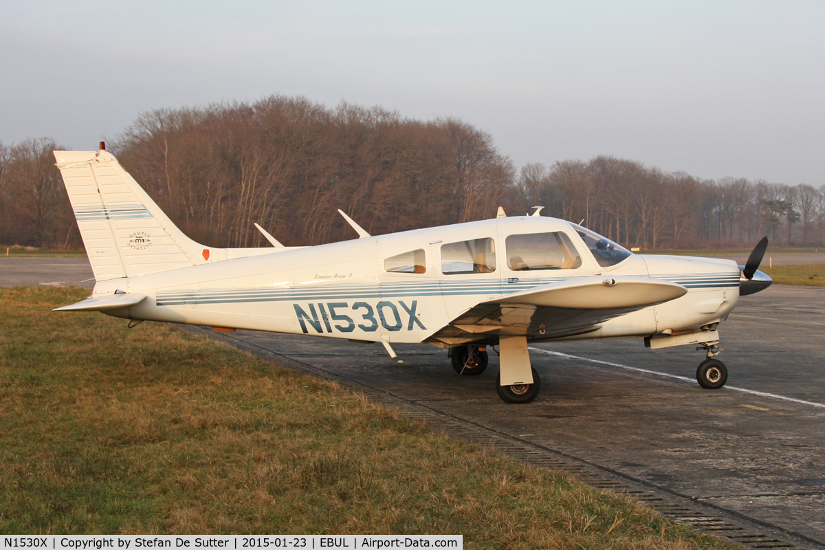 N1530X, 1975 Piper PA-28R-200 C/N 28R-7535312, Parked @ Vliegclub Ursel.