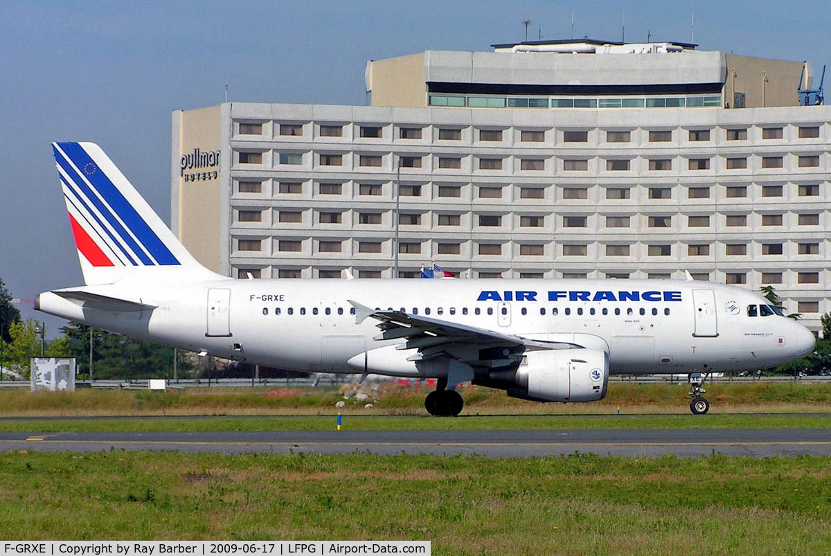 F-GRXE, 2002 Airbus A319-111 C/N 1733, Airbus A319-111 [1733] (Air France) Paris-Charles De Gaulle~F 17/06/2009