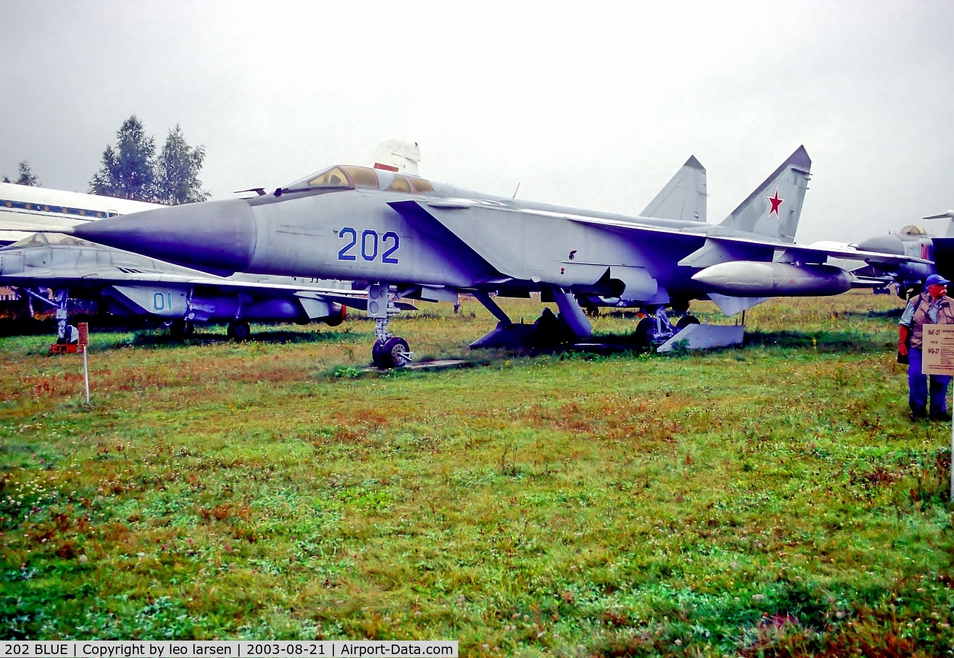 202 BLUE, 1979 Mikoyan-Gurevich MiG-31 C/N 69700102176, Monino Museum Moscow 21.8.03