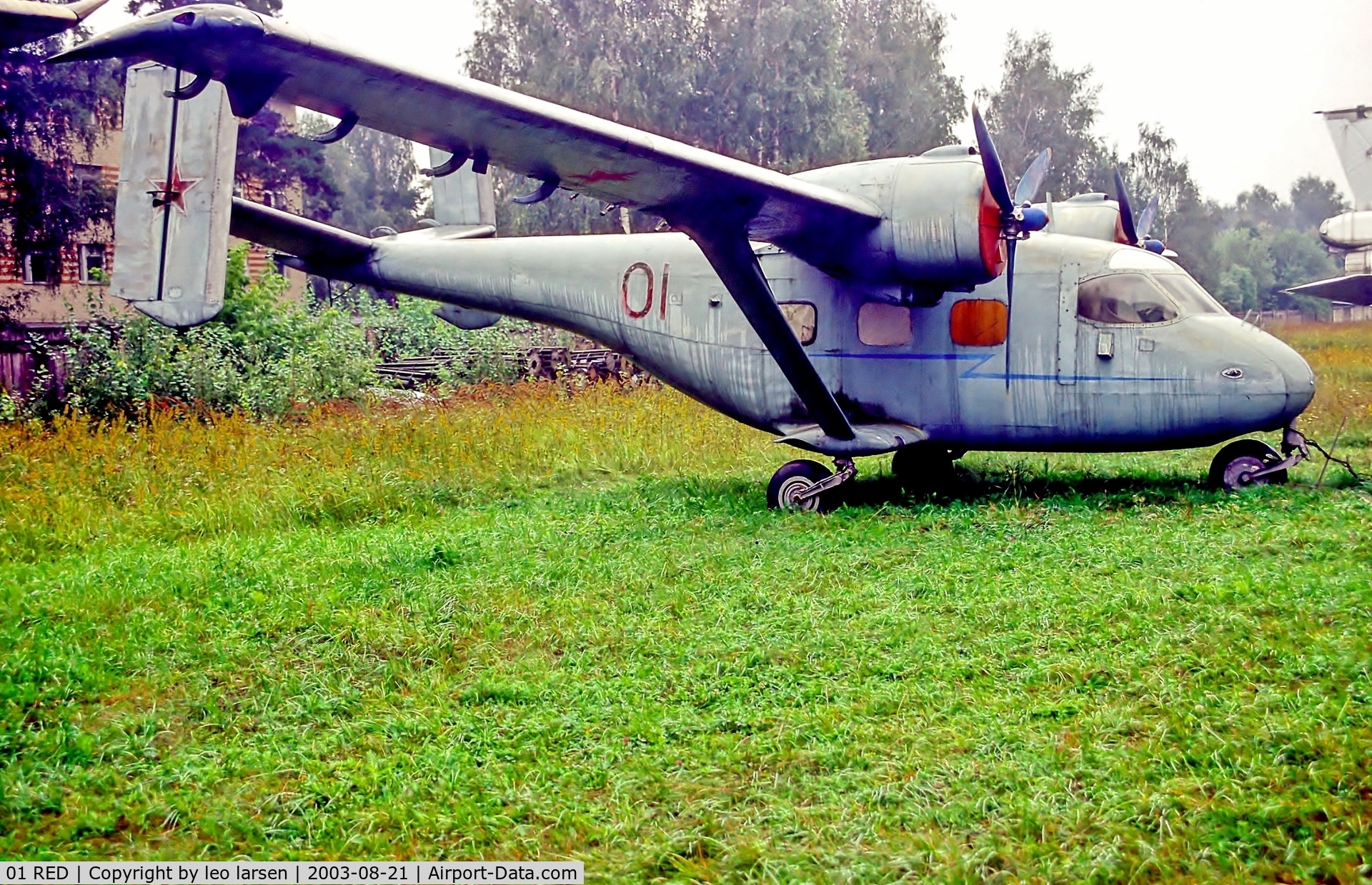 01 RED, 1965 Antonov An-14 Pchelka C/N 500303, Monino Museum Moscow 21.8.03