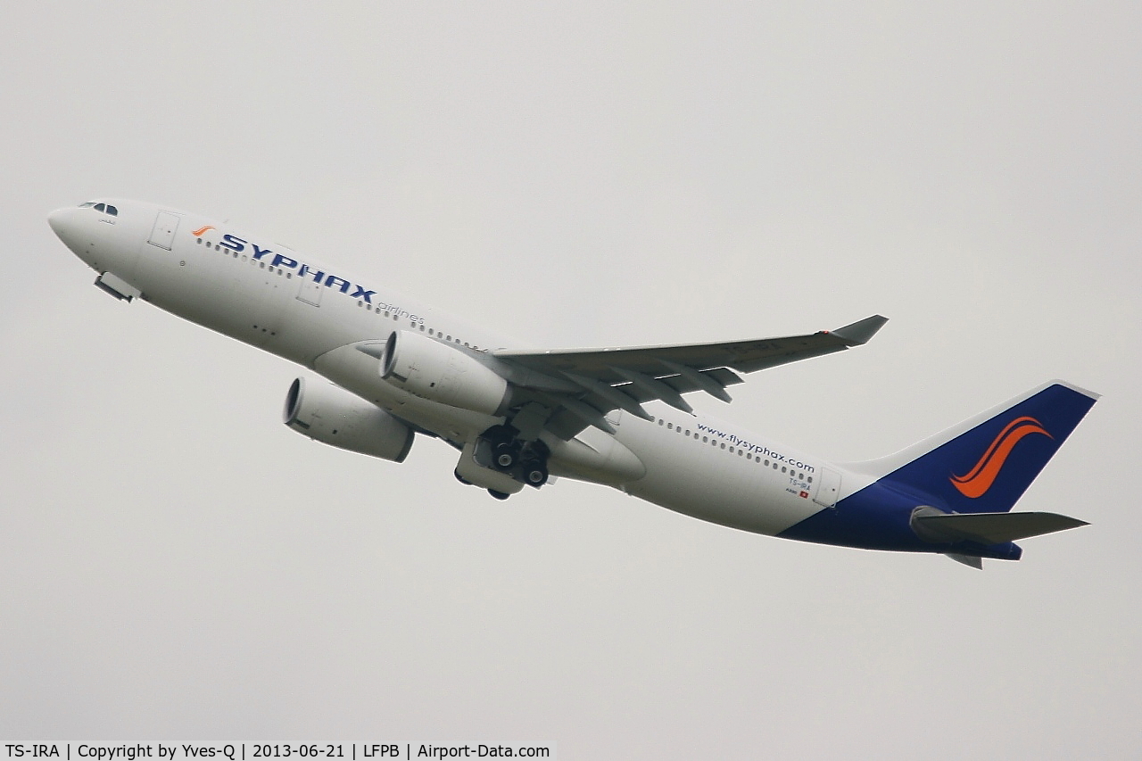 TS-IRA, 2000 Airbus A330-243 C/N 345, Airbus A330-243, Take off rwy 25, Paris-Le Bourget Airport (LFPB-LBG)