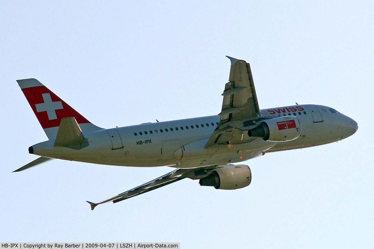 HB-IPX, 1996 Airbus A319-112 C/N 612, Airbus A319-112 [0612] (Swiss International Air Lines) Zurich~HB 05/04/2009