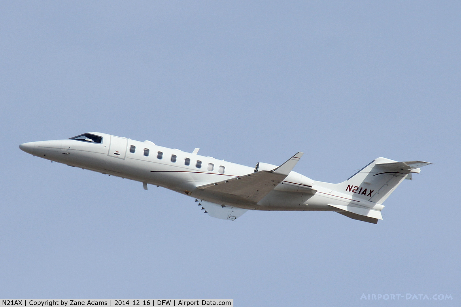 N21AX, 2001 Learjet 45 C/N 123, At DFW Airport