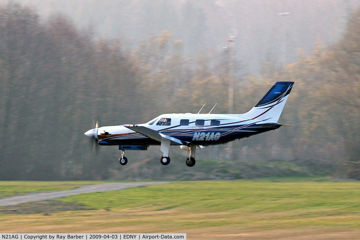 N21AG, 1997 Piper PA-46-350P Malibu Mirage C/N 4636106, Piper PA-46-350P Malibu Mirage JetPROP DLX [4636106] Friedrichshafen~D 03/04/2009