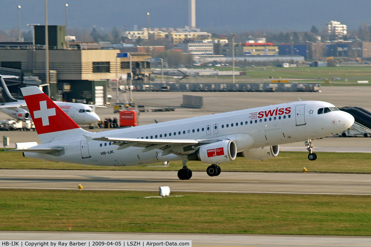 HB-IJK, 1996 Airbus A320-214 C/N 596, Airbus A320-214 [0596] (Swiss International Air Lines) Zurich~HB 05/04/2009