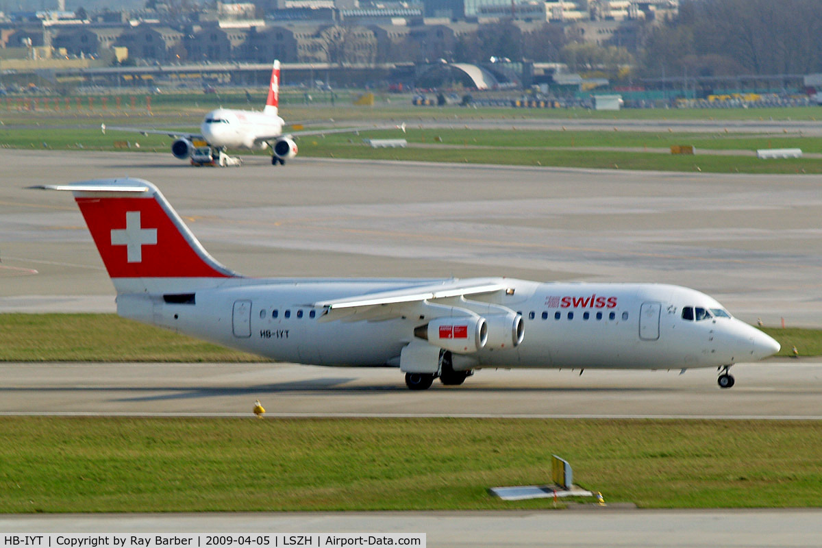 HB-IYT, 2000 British Aerospace Avro 146-RJ100 C/N E3380, BAe 146-RJ100 [E3380] (Swiss European Air Lines) Zurich~HB 05/04/2009