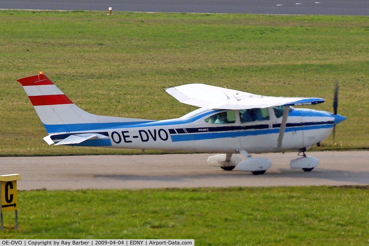 OE-DVO, Reims F182Q C/N F18200136, R/Cessna F.182Q Skylane [0136] Friedrichshafen~D 04/04/2009