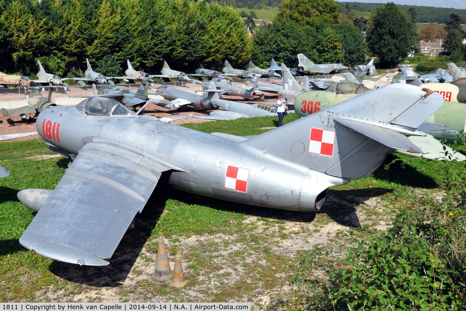 1811, Mikoyan-Gurevich LIM-2 C/N 1B-01811, PZL-Mielec Lim-2 (MiG-15bis) fighter of the Polish Air Force preserved at the Chateau de Savigny aircraft museum.