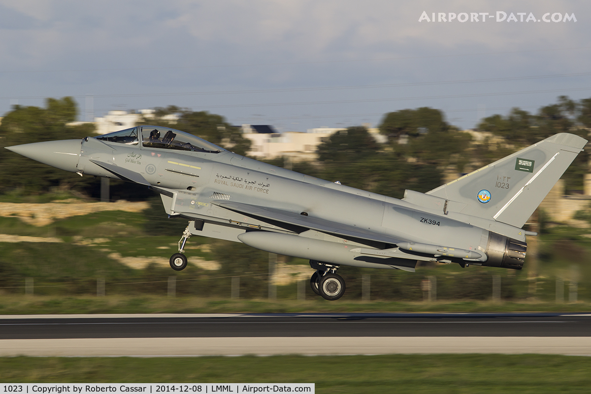 1023, 2014 Eurofighter Typhoon FGR.4 C/N CS029, Landing runway 31