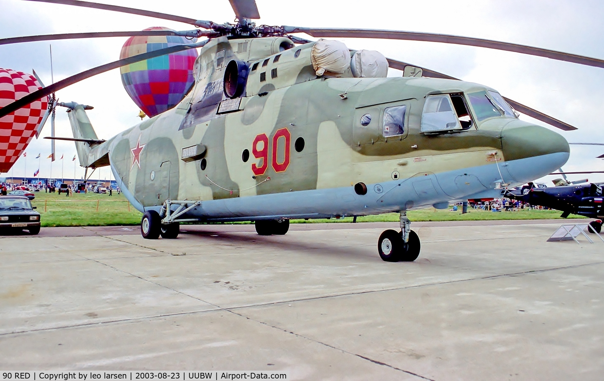 90 RED, 1992 Mil Mi-26 C/N 34001212500, Zhukovsky Moscow 23.8.03