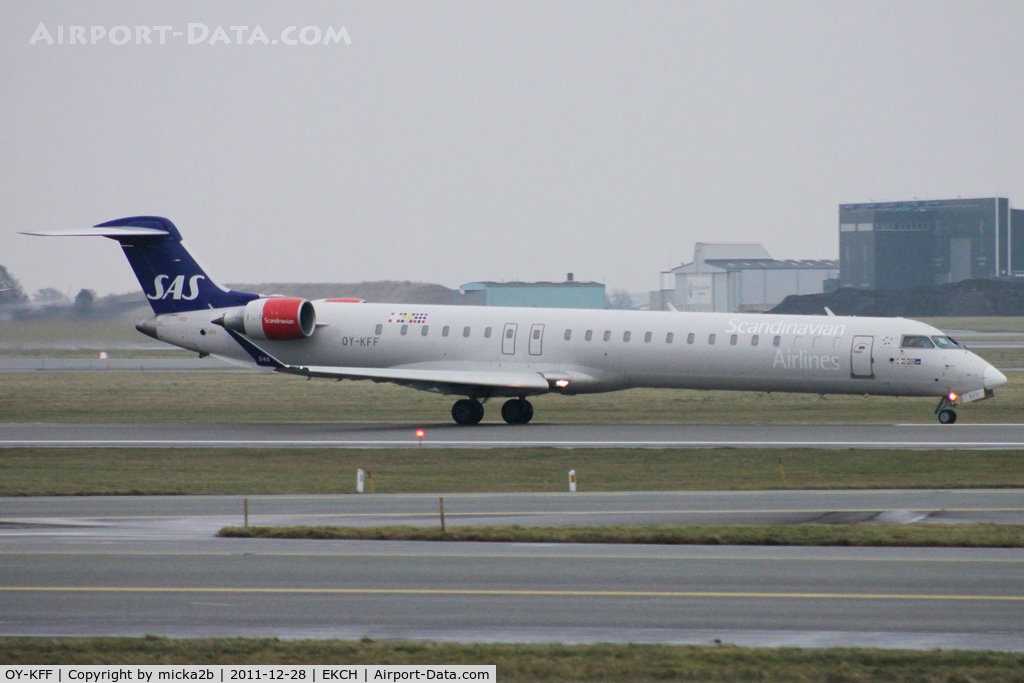 OY-KFF, 2009 Bombardier CRJ-900 (CL-600-2D24) C/N 15231, Taxiing