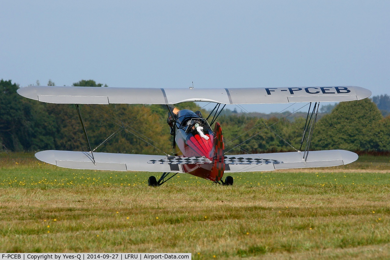 F-PCEB, Hatz CB-1 C/N 639, Hatz CB-1, Taxiing, Morlaix-Ploujean airport (LFRU-MXN) air show in september 2014