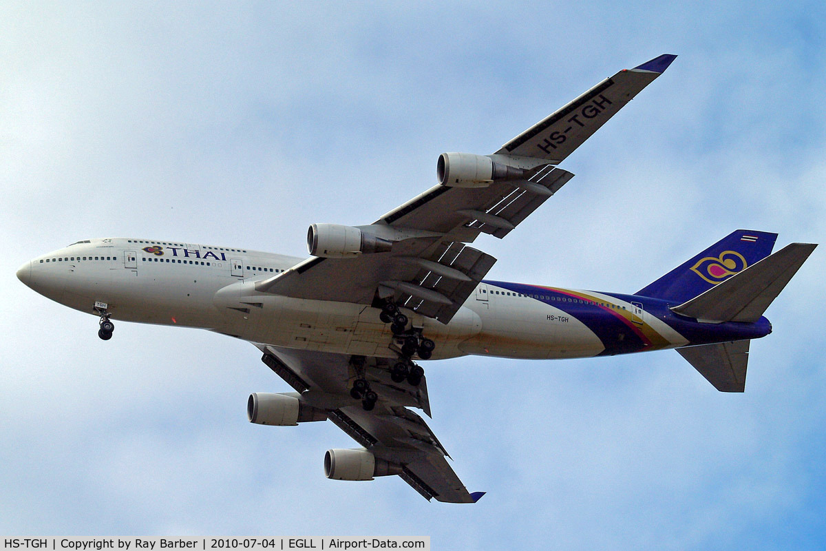 HS-TGH, 1989 Boeing 747-4D7 C/N 24458, Boeing 747-4D7 [24458] (Thai Airways) Home~G 04/07/2010. On approach 27R.