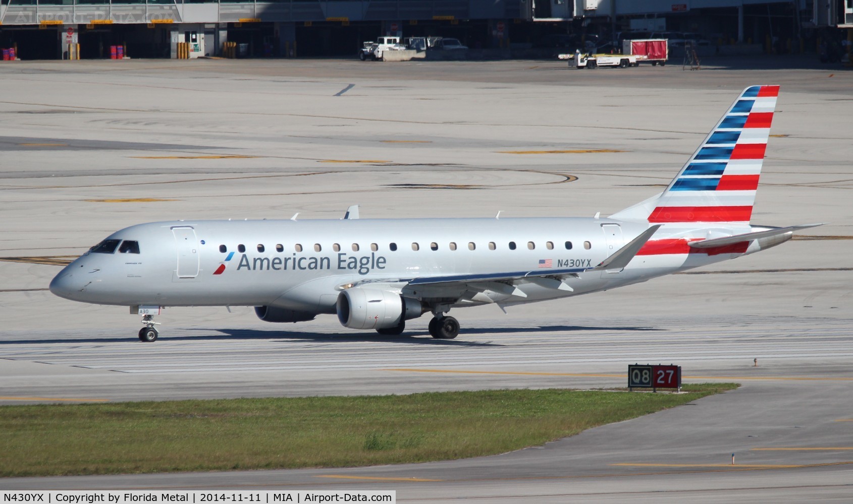 N430YX, 2014 Embraer 175LR (ERJ-170-200LR) C/N 17000409, American Eagle