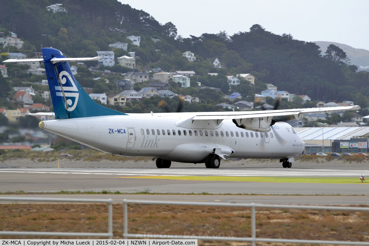 ZK-MCA, 1999 ATR 72-212A C/N 597, At Wellington