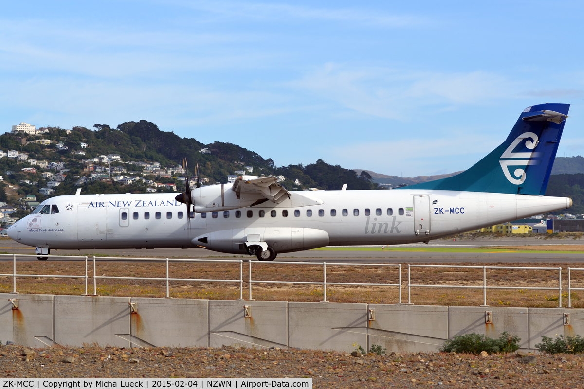 ZK-MCC, 2004 ATR 72-212A C/N 714, At Wellington