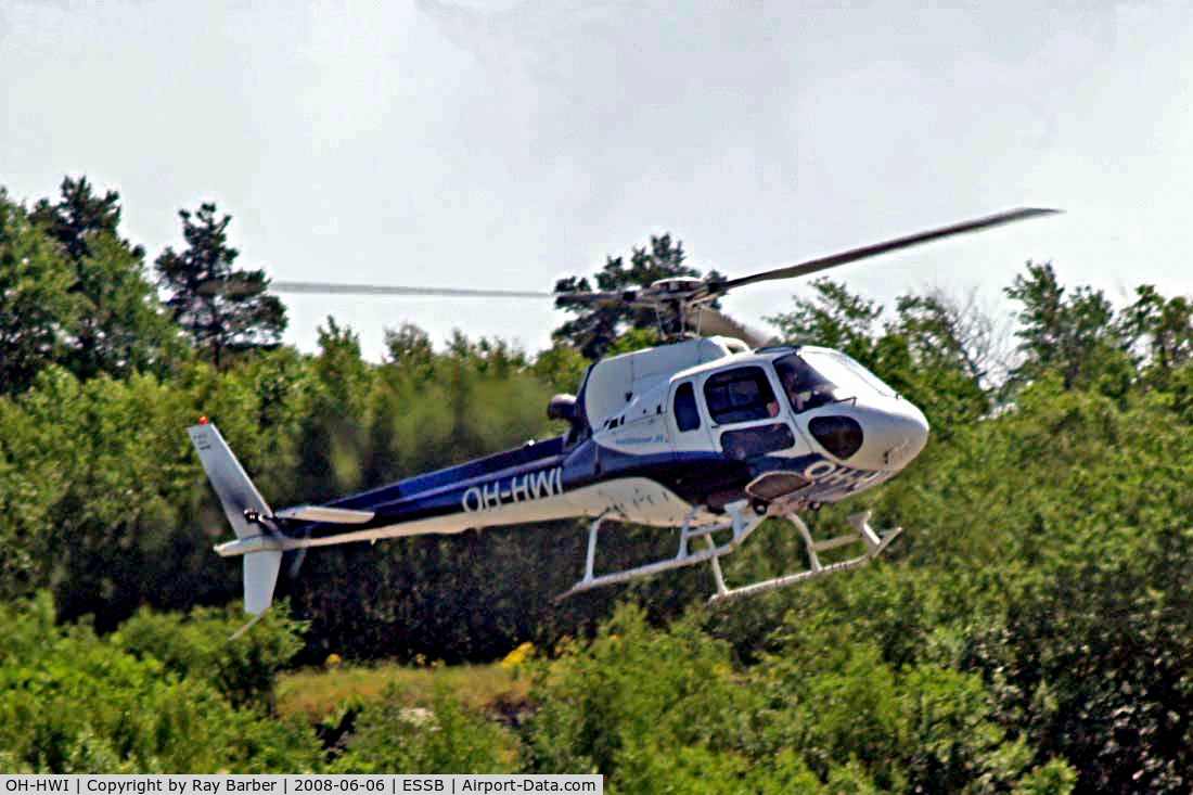 OH-HWI, 2002 Eurocopter AS-350B-2 Ecureuil Ecureuil C/N 9044, Aerospatiale AS350B2 Ecureuil [9044] Stockholm-Bromma~SE 06/06/2008