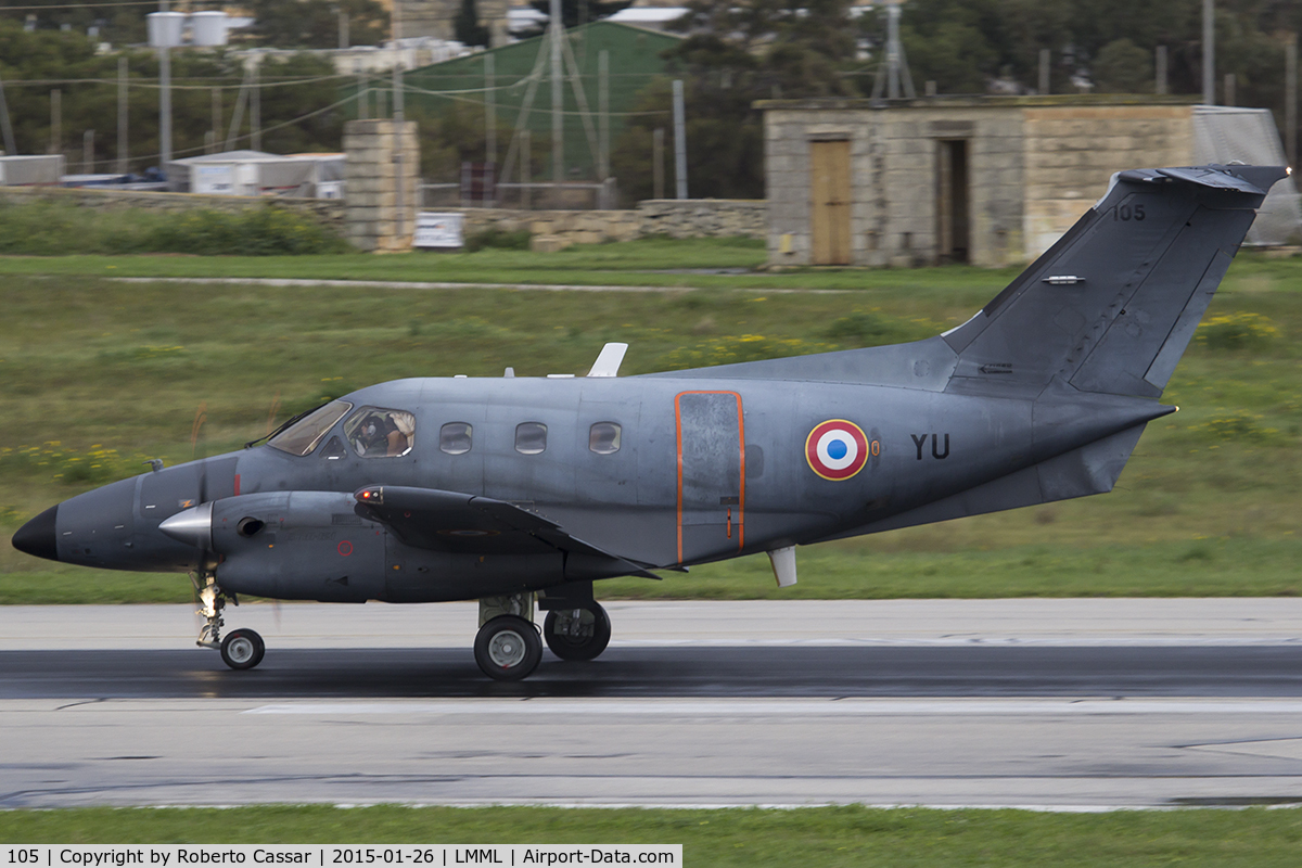 105, Embraer EMB-121AA Xingu C/N 121105, Runway 31