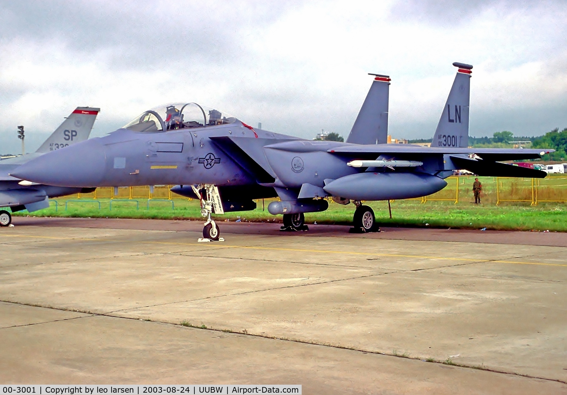 00-3001, 2000 McDonnell Douglas F-15E Strike Eagle C/N 1367/E228, Zhukovsky Moscow 24.8.03