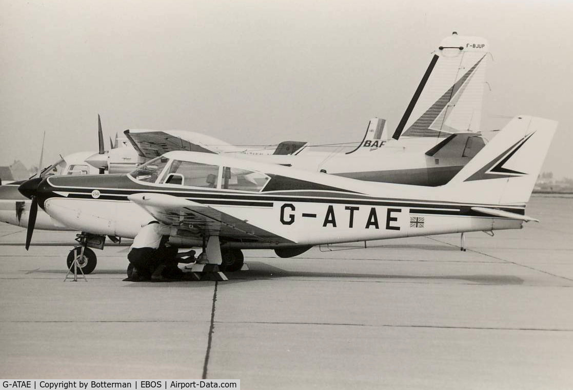 G-ATAE, 1959 Piper PA-24-250 Comanche C/N 24-1322, Ostend airport 1968. Aircraft was destroyed due to an accident on 1971-06-12.