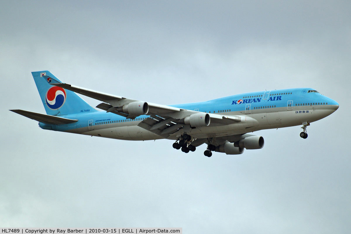 HL7489, 1993 Boeing 747-4B5 C/N 27072, Boeing 747-4B5 [27072] (Korean Air) Home~G 15/03/2010. On approach 27L.