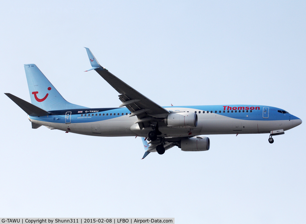 G-TAWU, 2014 Boeing 737-8K5 C/N 37263, Landing rwy 32L in new c/s and with scimitar winglets equipment...