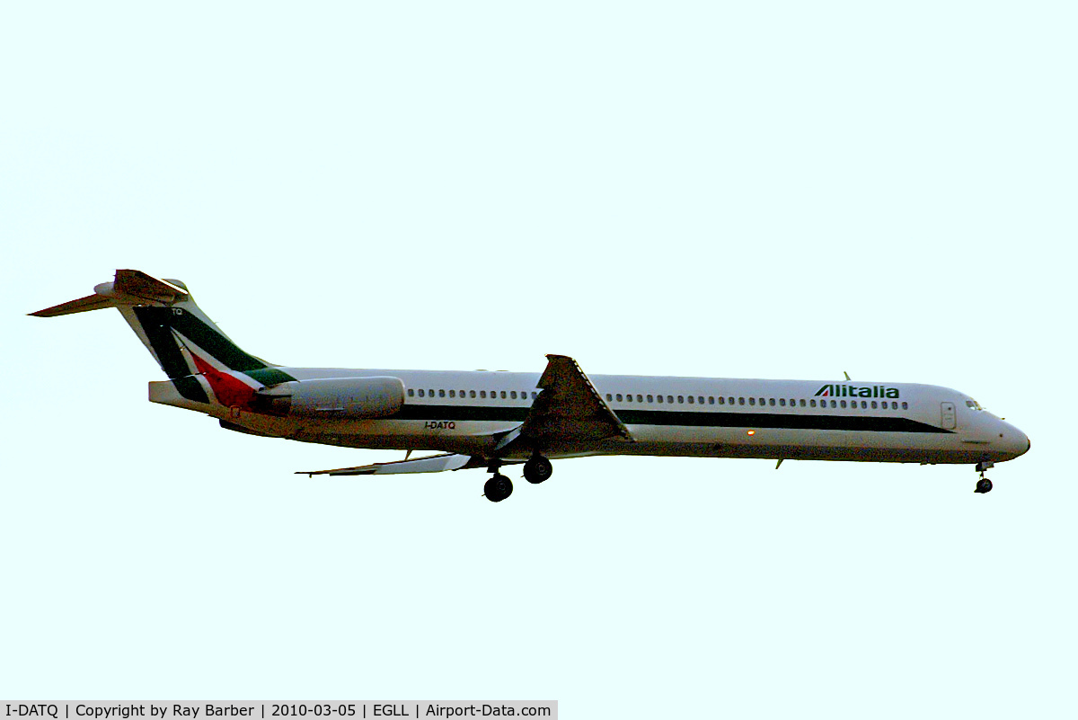 I-DATQ, 1995 McDonnell Douglas MD-82 (DC-9-82) C/N 53233, McDonnell-Douglas DC-9-82 [53233] (Alitalia) Home~G 05/03/2010. On approach 27L.
