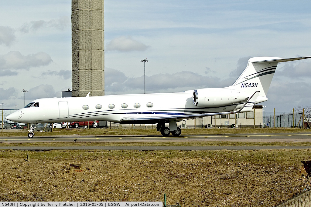 N543H, 2002 Gulfstream Aerospace G-V C/N 688, 2002 Gulfstream Aerospace G-V, c/n: 688 at Luton