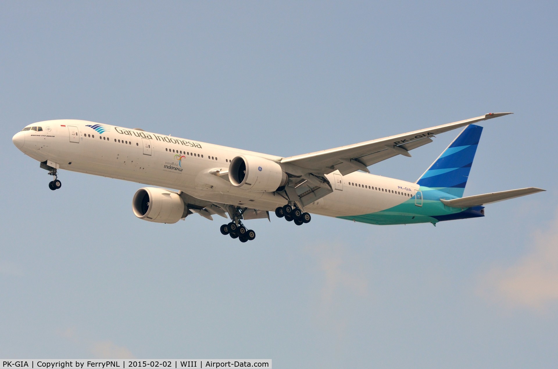 PK-GIA, 2013 Boeing 777-3U3/ER C/N 40074, Garuda B773 landing