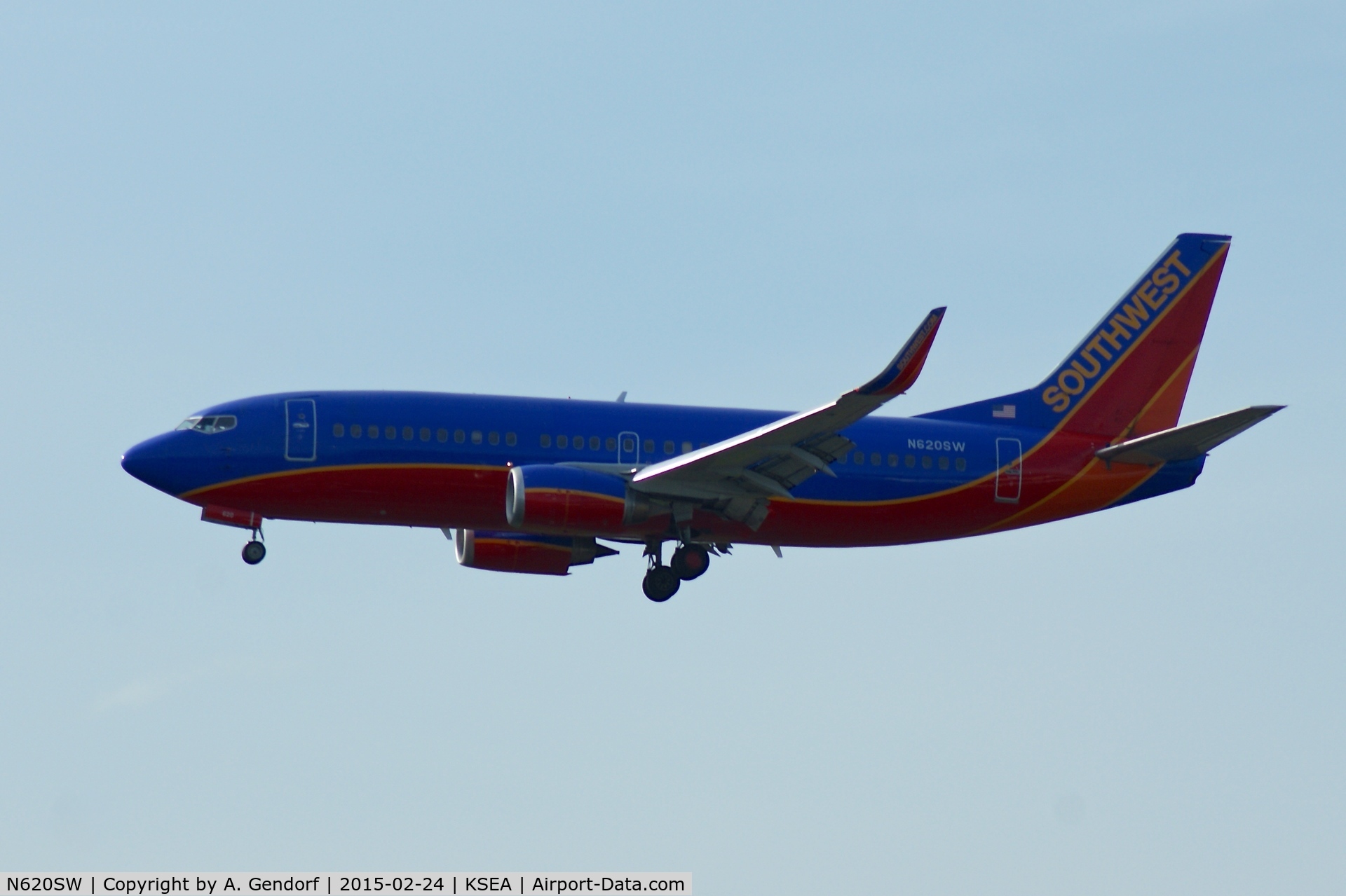 N620SW, 1996 Boeing 737-3H4 C/N 28036, Southwest Airlines, here on short finals at Seattle-Tacoma Int'l(KSEA)