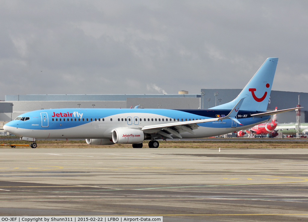 OO-JEF, 2014 Boeing 737-8K5 C/N 44271, Tackted to the old Terminal... Scimitar winglet equipment fitted...