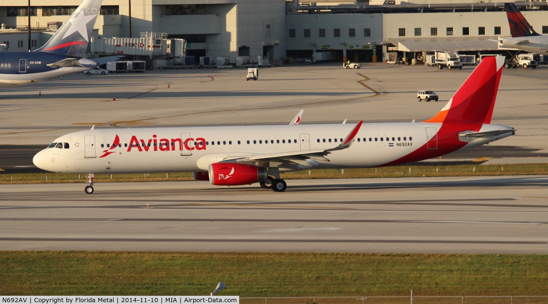 N692AV, 2014 Airbus A321-231 C/N 5936, Avianca A321