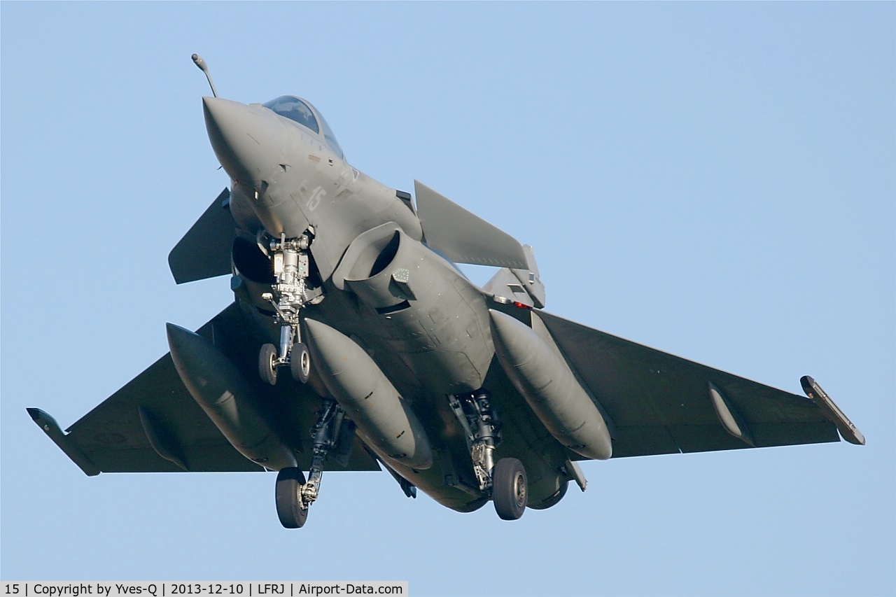 15, Dassault Rafale M C/N 15, Dassault Rafale M, Short appoach rwy 26, Landivisiau Naval Air Base (LFRJ)