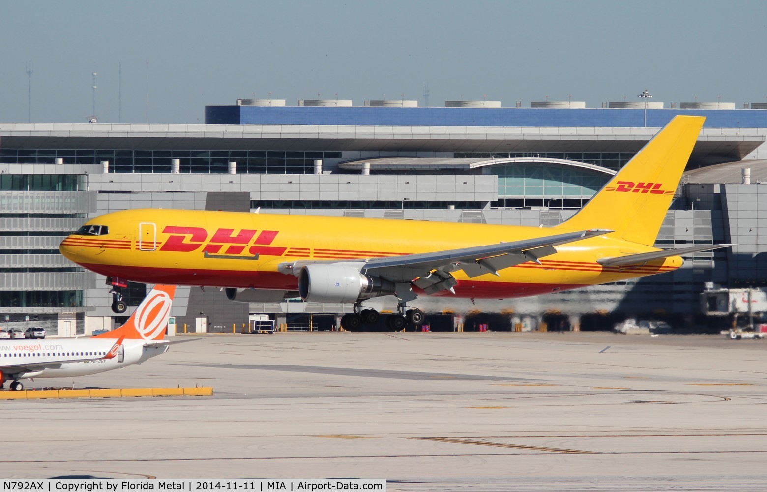 N792AX, 1986 Boeing 767-281 C/N 23142, DHL 767-200